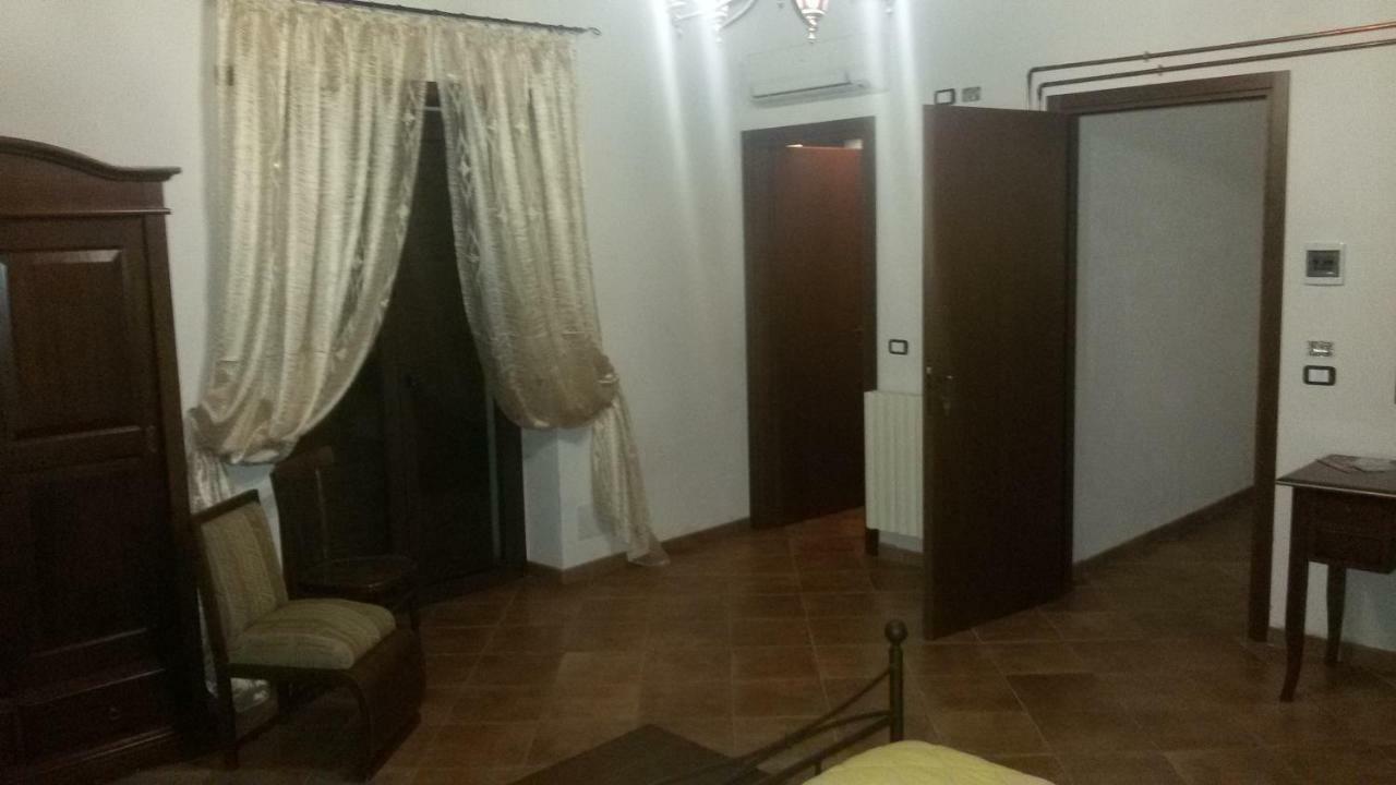Agriturismo La Stragola Nicosia Eksteriør billede