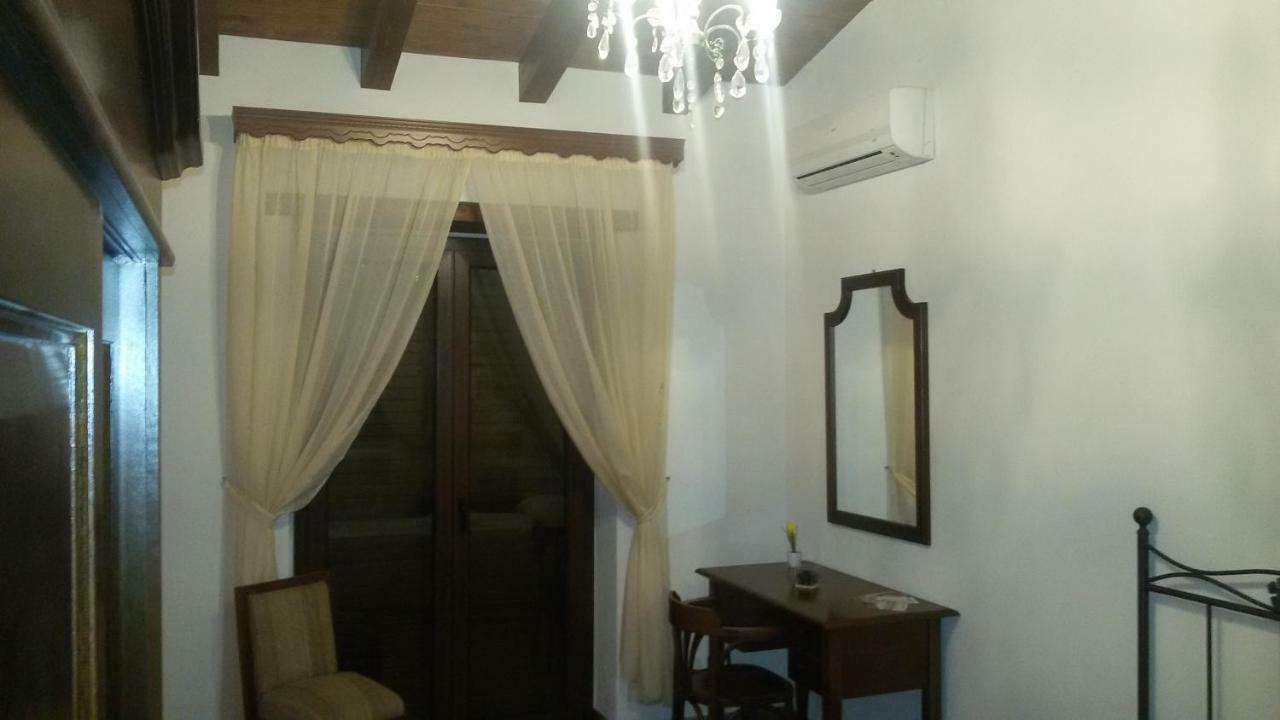 Agriturismo La Stragola Nicosia Eksteriør billede